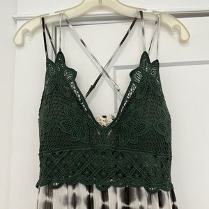 LA MIEL RAYON DRESS. L. Pit to pit 16”+ stretch. Top of lace to bottom 32/36